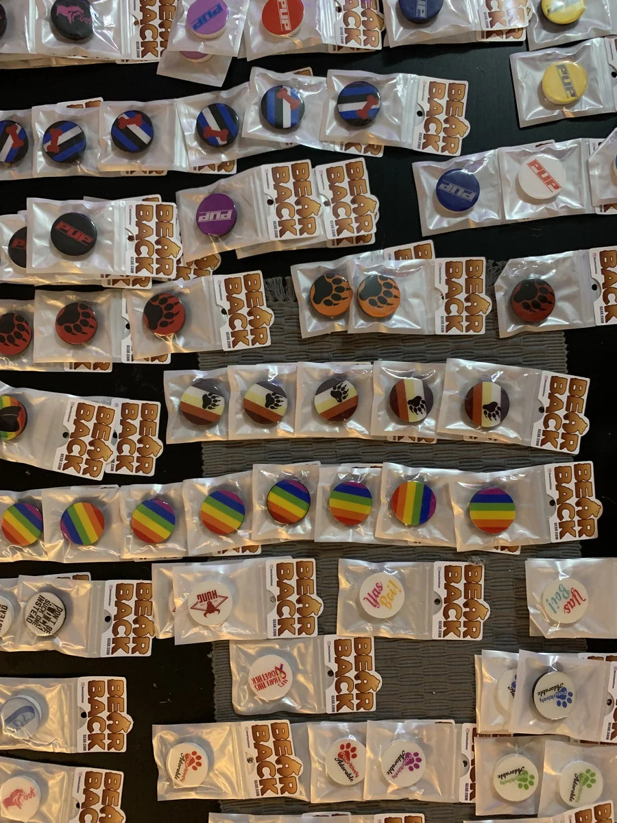 The first Bearback pop sockets